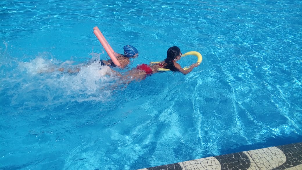 Cuide de sua saúde praticando natação no Sintracomrre